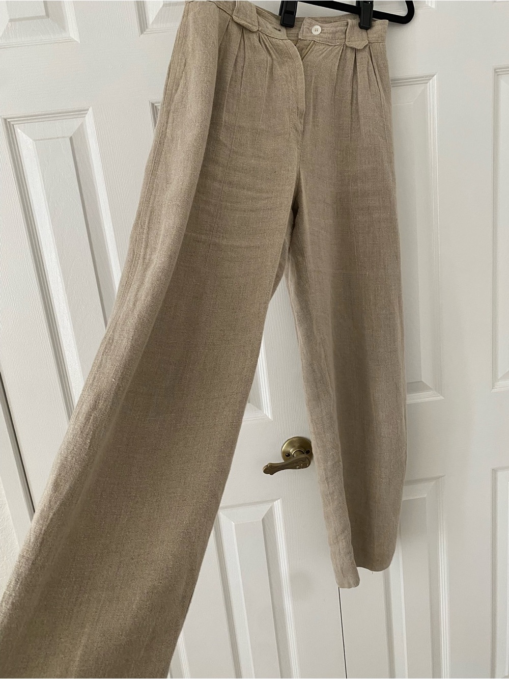Liz Claiborne Women’s Linen Chinos in Light Beige - Picture 4 of 5